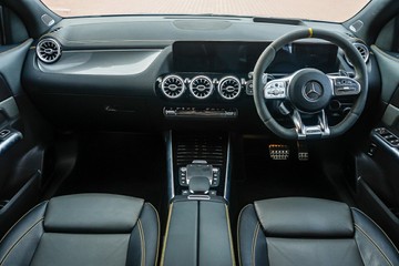 https://vehicle-cdn.autoleague.cloud/32225_81010527_2.jpg