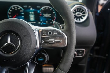 https://vehicle-cdn.autoleague.cloud/32225_81010527_6.jpg