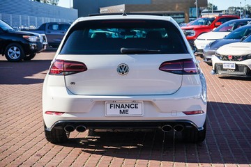 https://vehicle-cdn.autoleague.cloud/32225_81010542_8.jpg