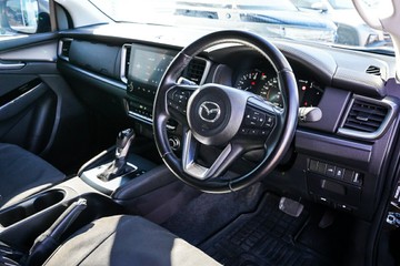 https://vehicle-cdn.autoleague.cloud/32225_81010551_14.jpg