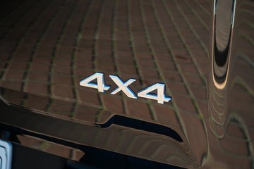 https://vehicle-cdn.autoleague.cloud/32225_81010551_9.jpg