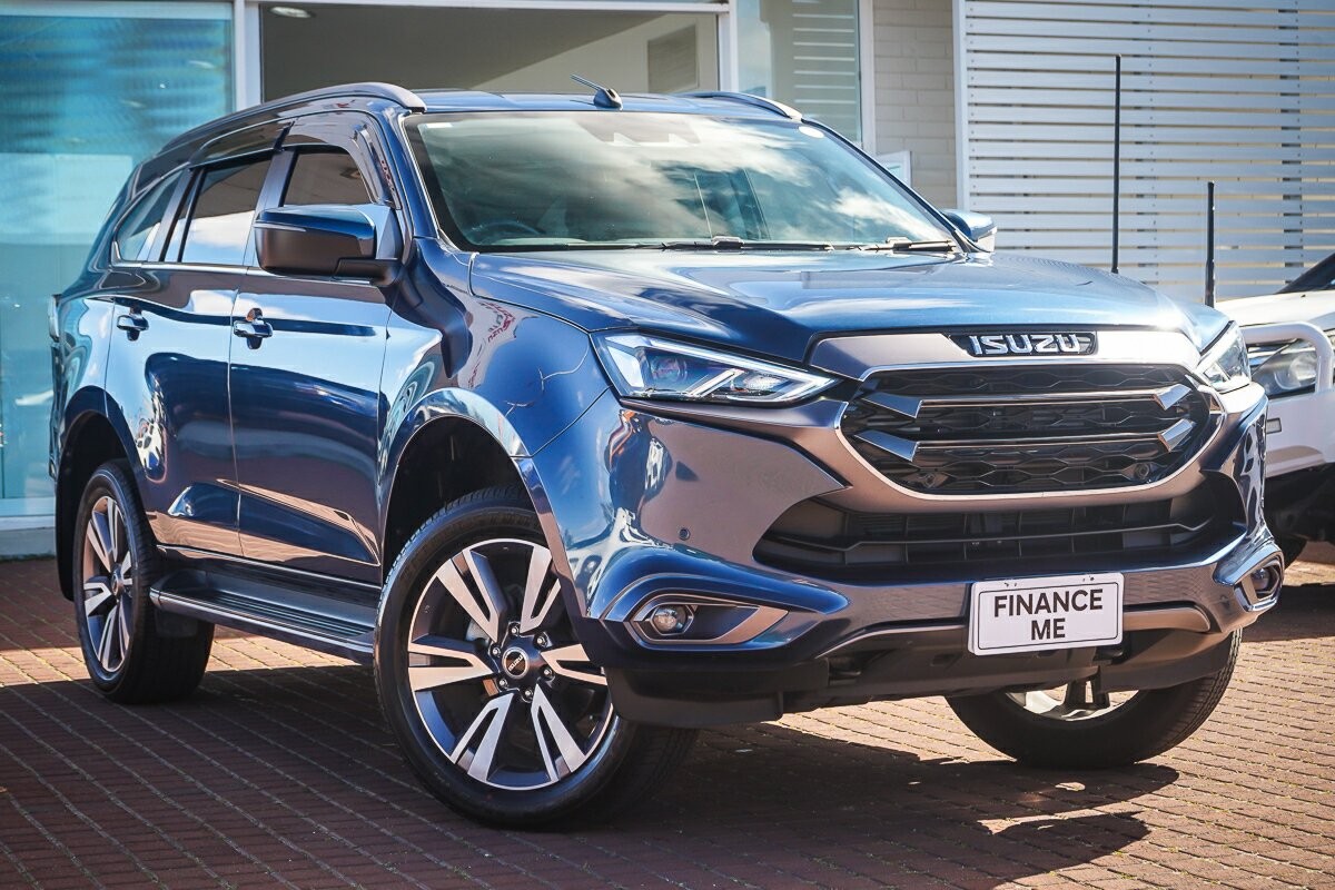 Isuzu Mu-x image 1