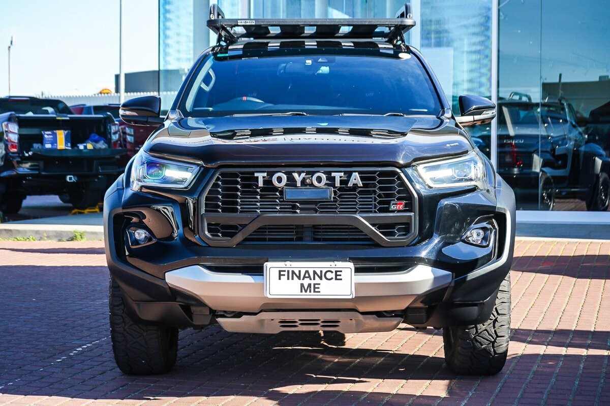 Toyota Hilux image 3