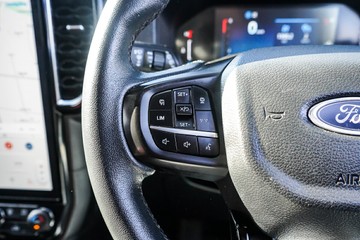 https://vehicle-cdn.autoleague.cloud/32225_81010566_16.jpg