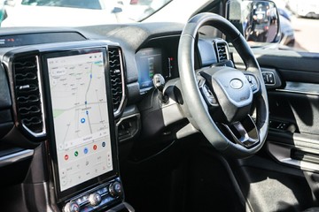 https://vehicle-cdn.autoleague.cloud/32225_81010566_21.jpg