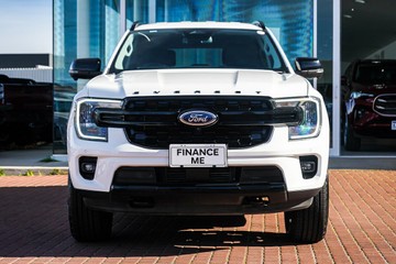 https://vehicle-cdn.autoleague.cloud/32225_81010566_3.jpg