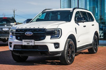 https://vehicle-cdn.autoleague.cloud/32225_81010566_4.jpg