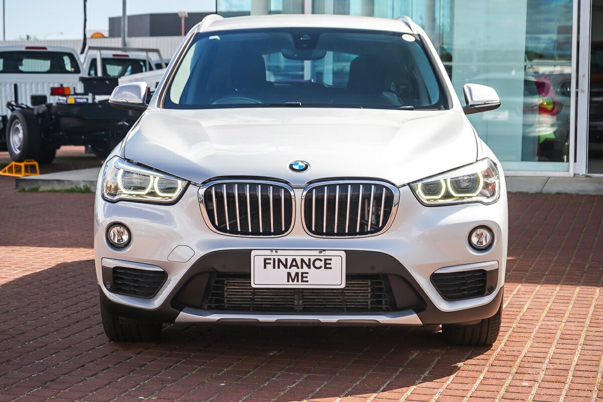 BMW X1 image 3