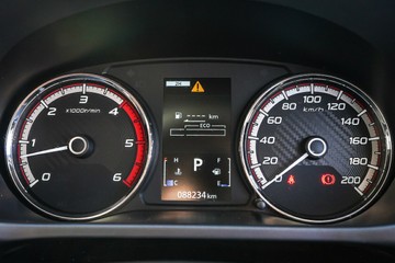 https://vehicle-cdn.autoleague.cloud/32225_81010578_15.jpg