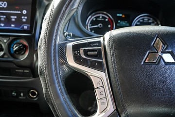 https://vehicle-cdn.autoleague.cloud/32225_81010578_16.jpg