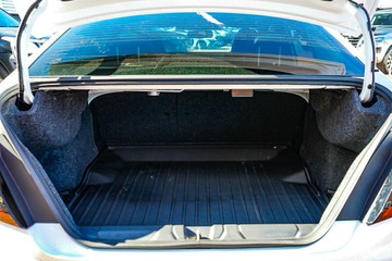 https://vehicle-cdn.autoleague.cloud/32225_81010583_11.jpg