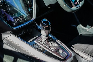 https://vehicle-cdn.autoleague.cloud/32225_81010583_21.jpg