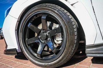 https://vehicle-cdn.autoleague.cloud/32225_81010583_5.jpg