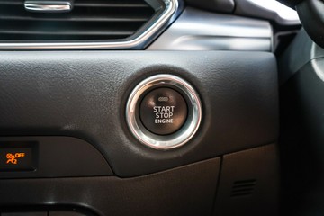 https://vehicle-cdn.autoleague.cloud/32225_81010606_20.jpg