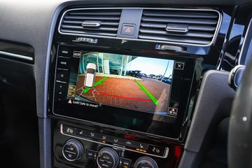 https://vehicle-cdn.autoleague.cloud/32225_81010610_20.jpg