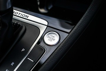 https://vehicle-cdn.autoleague.cloud/32225_81010610_21.jpg