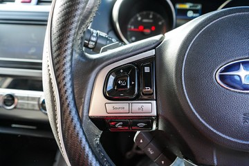 https://vehicle-cdn.autoleague.cloud/32225_81010618_15.jpg