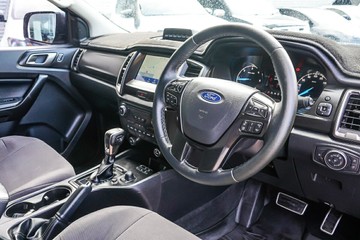 https://vehicle-cdn.autoleague.cloud/32225_81010622_12.jpg