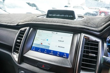 https://vehicle-cdn.autoleague.cloud/32225_81010622_17.jpg