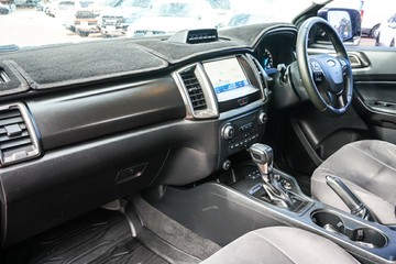 https://vehicle-cdn.autoleague.cloud/32225_81010622_20.jpg