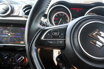 https://vehicle-cdn.autoleague.cloud/32225_81010627_14.jpg