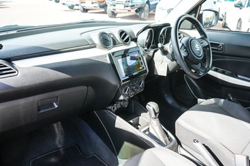 https://vehicle-cdn.autoleague.cloud/32225_81010627_18.jpg