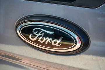 https://vehicle-cdn.autoleague.cloud/32225_81010628_10.jpg