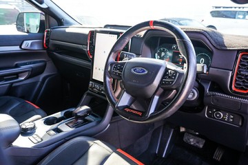 https://vehicle-cdn.autoleague.cloud/32225_81010628_14.jpg