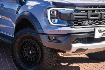 https://vehicle-cdn.autoleague.cloud/32225_81010628_2.jpg