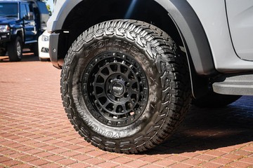 https://vehicle-cdn.autoleague.cloud/32225_81010628_5.jpg