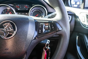 https://vehicle-cdn.autoleague.cloud/32225_81010630_13.jpg
