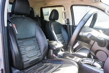 https://vehicle-cdn.autoleague.cloud/32225_81010633_13.jpg