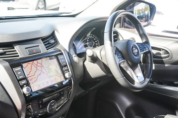 https://vehicle-cdn.autoleague.cloud/32225_81010633_20.jpg