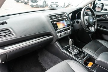 https://vehicle-cdn.autoleague.cloud/32225_81010634_19.jpg