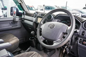 https://vehicle-cdn.autoleague.cloud/32225_81010636_15.jpg