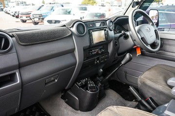 https://vehicle-cdn.autoleague.cloud/32225_81010636_20.jpg