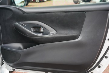 https://vehicle-cdn.autoleague.cloud/32225_81010637_12.jpg