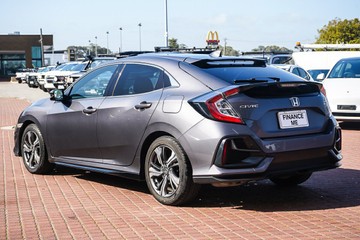 https://vehicle-cdn.autoleague.cloud/32225_81010646_6.jpg