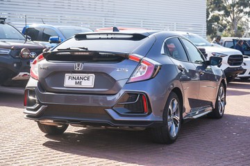 https://vehicle-cdn.autoleague.cloud/32225_81010646_8.jpg