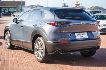 https://vehicle-cdn.autoleague.cloud/32225_81010660_6.jpg