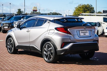 https://vehicle-cdn.autoleague.cloud/32225_81010662_6.jpg