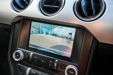 https://vehicle-cdn.autoleague.cloud/32225_81010686_18.jpg