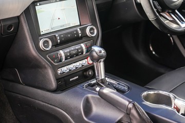 https://vehicle-cdn.autoleague.cloud/32225_81010686_22.jpg