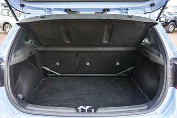 https://vehicle-cdn.autoleague.cloud/32225_81010689_10.jpg