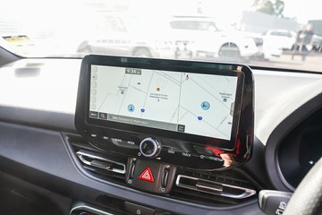 https://vehicle-cdn.autoleague.cloud/32225_81010689_19.jpg