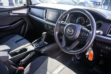 https://vehicle-cdn.autoleague.cloud/32225_81010690_11.jpg