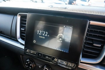 https://vehicle-cdn.autoleague.cloud/32225_81010690_16.jpg