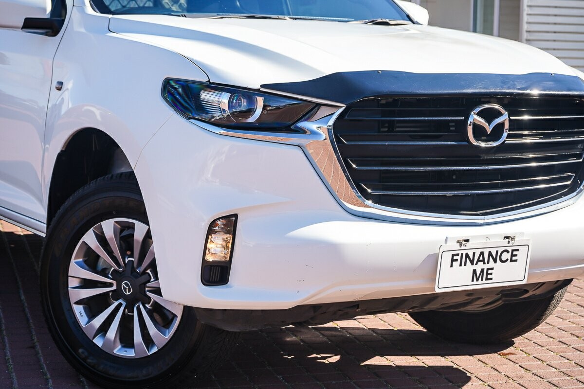 Mazda Bt-50 image 2