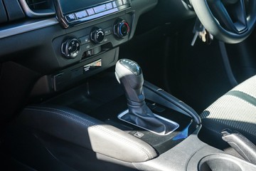 https://vehicle-cdn.autoleague.cloud/32225_81010690_20.jpg
