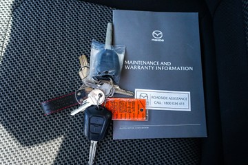 https://vehicle-cdn.autoleague.cloud/32225_81010690_21.jpg